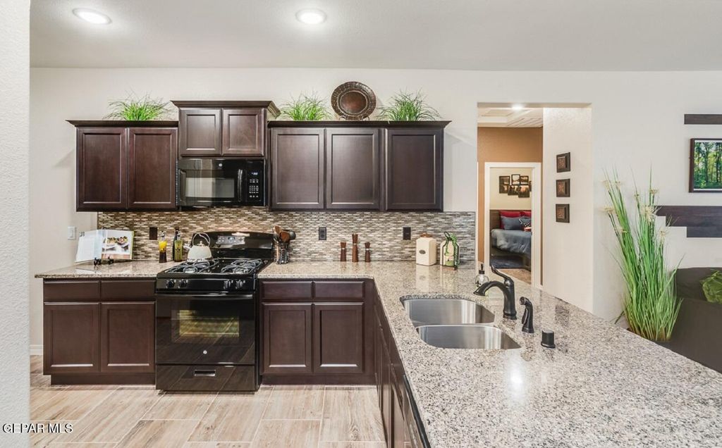 Photo of 15121 Resolve Drive, El Paso, TX 79938 (MLS # 931320)