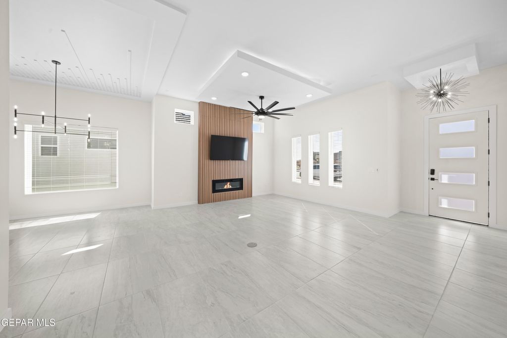 Photo of 637 Paseo Campanero Street, El Paso, TX 79928 (MLS # 934413)