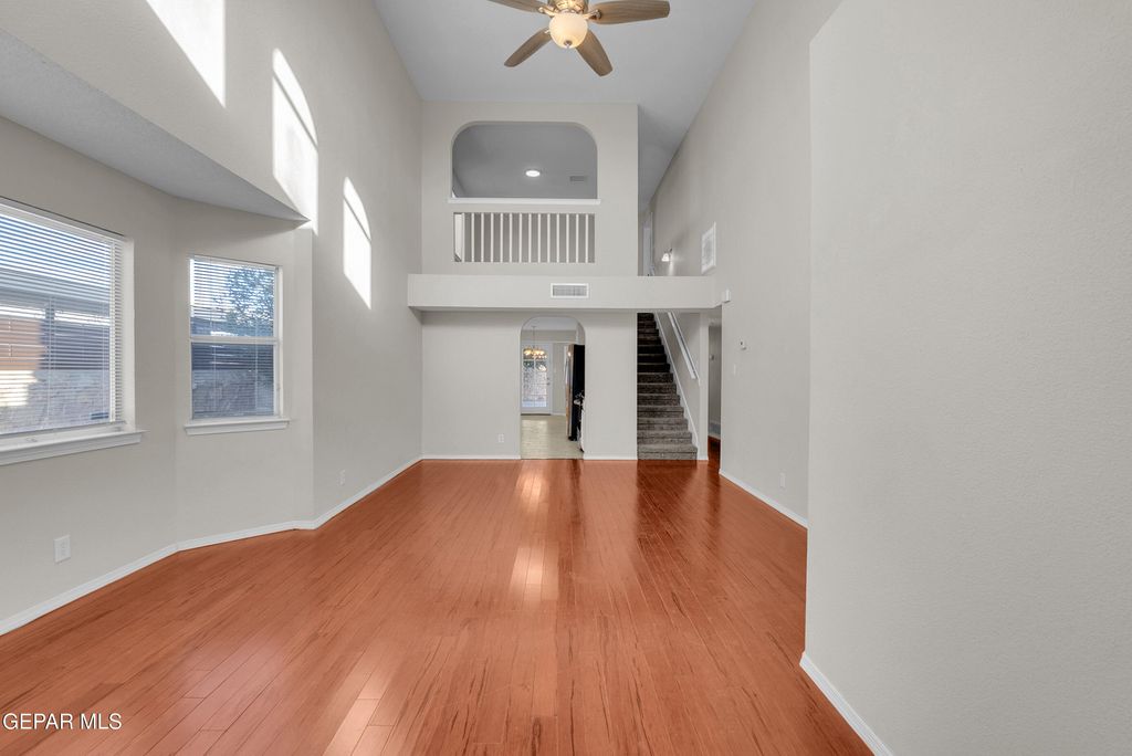 Photo of 424 Cactus Crossing Dr Dr, Horizon City, TX 79928 (MLS # 934546)