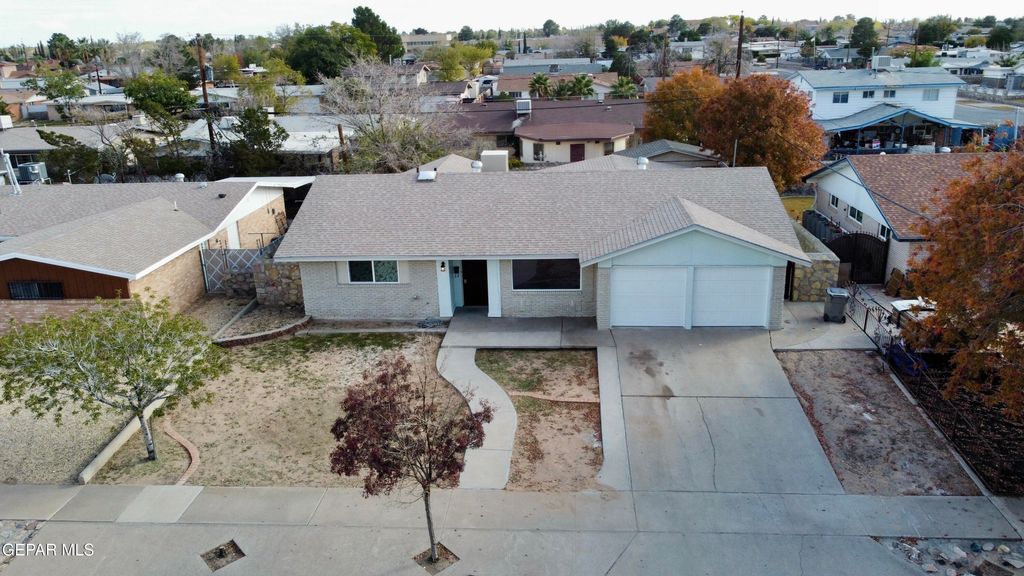 Photo of 10204 Suez Drive, El Paso, TX 79925 (MLS # 934634)