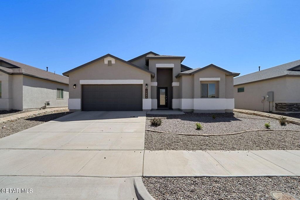 Photo of 13684 Lago Vista Avenue, Horizon City, TX 79928 (MLS # 932643)
