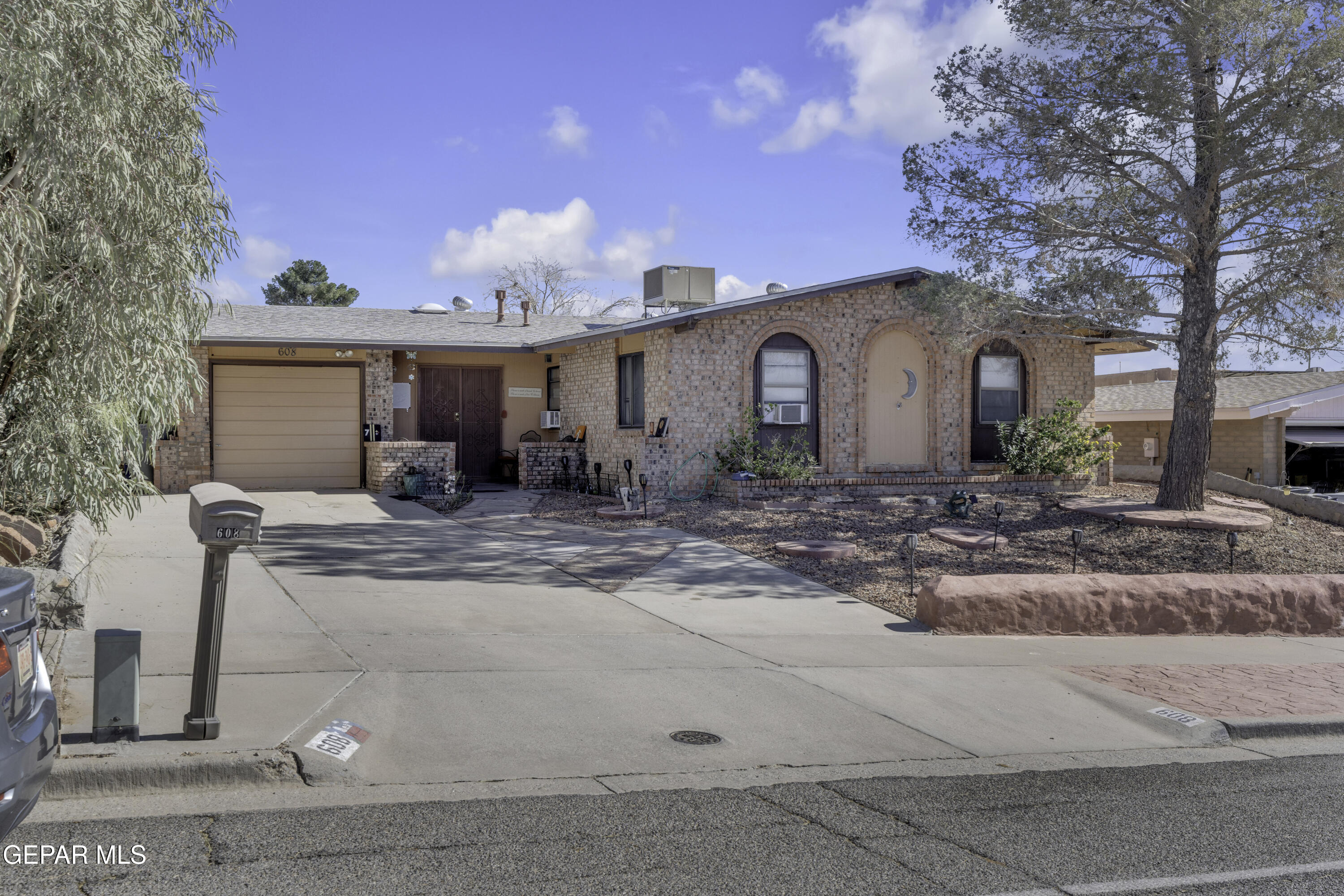 608 CENTENNIAL Drive