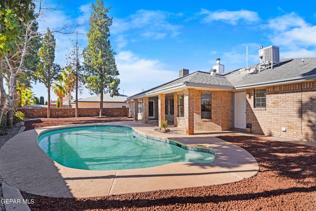 Photo of 11720 PUEBLO FUERTE Court, El Paso, TX 79936 (MLS # 936648)