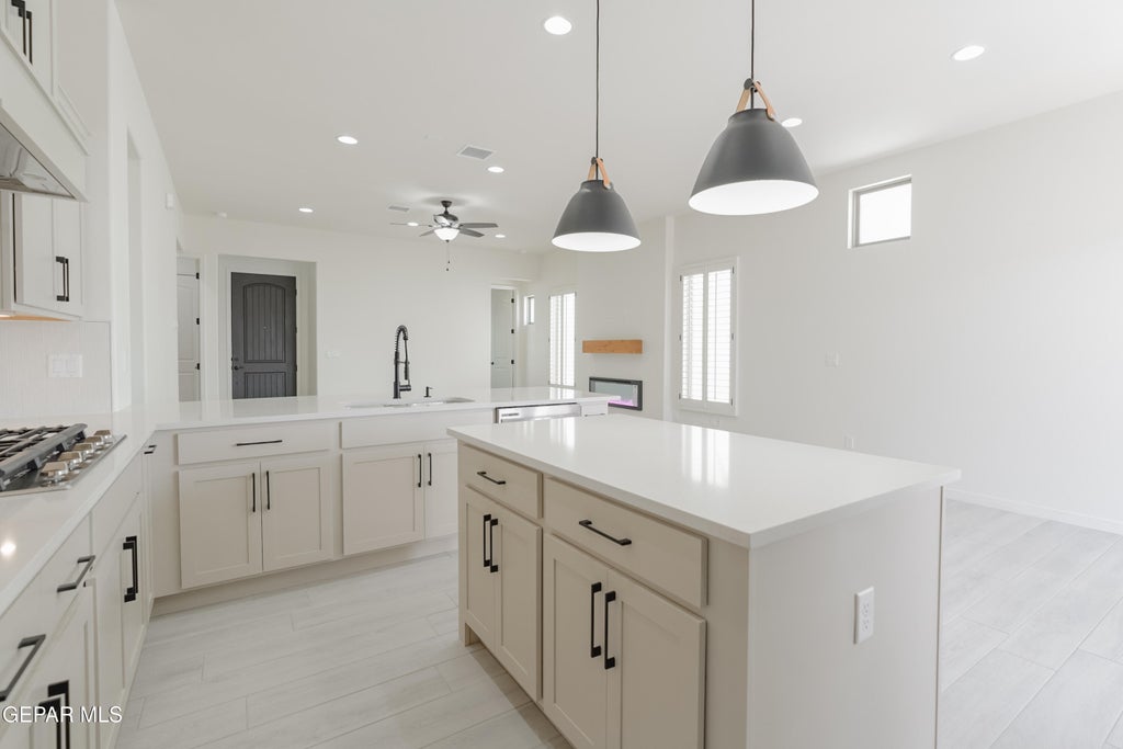 Photo of 13824 Paseo Perlas Drive, El Paso, TX 79928 (MLS # 948537)
