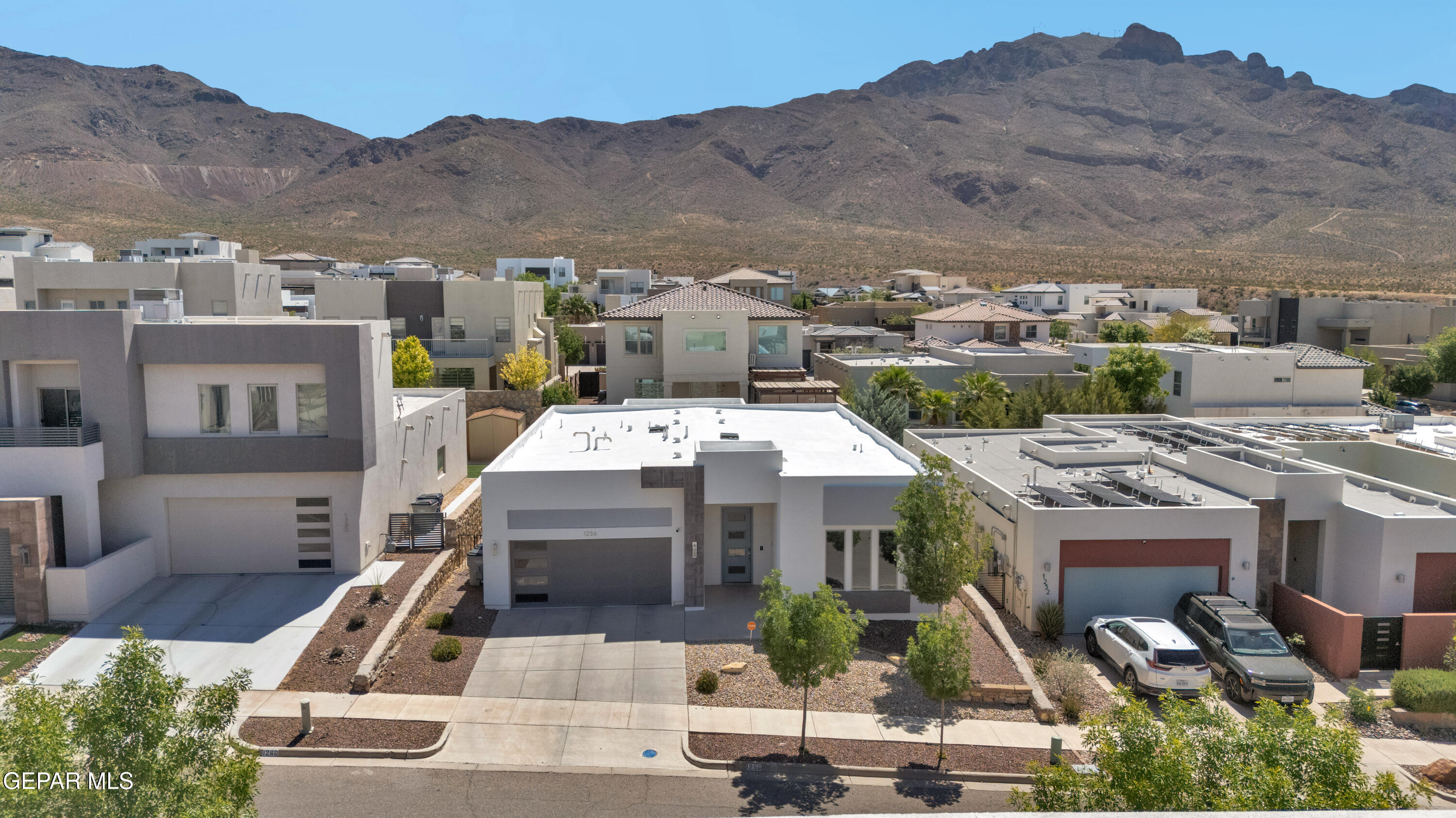 1256 DESERT NIGHT Street
