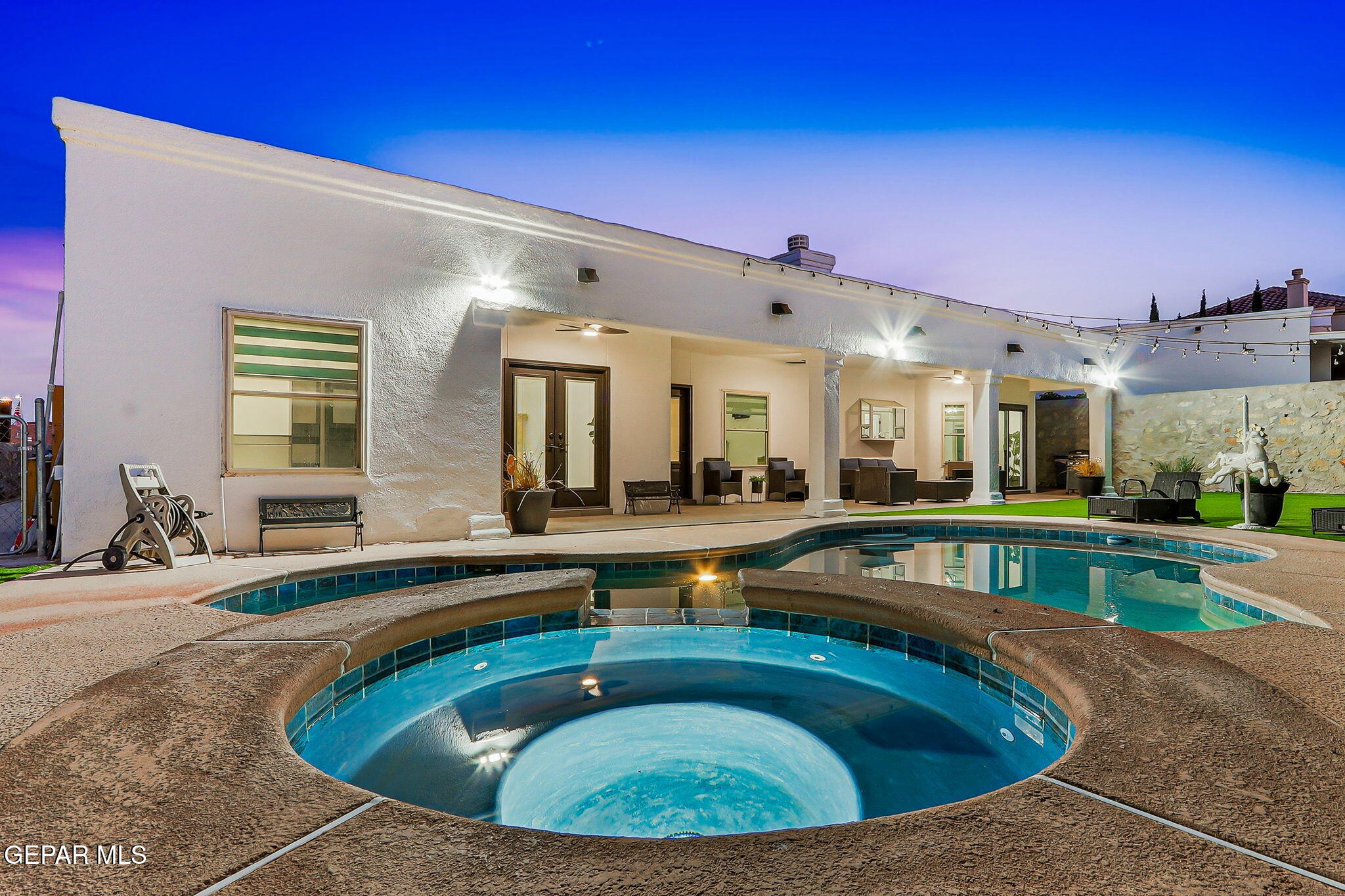 10819 LOMA DE AMOR Lane