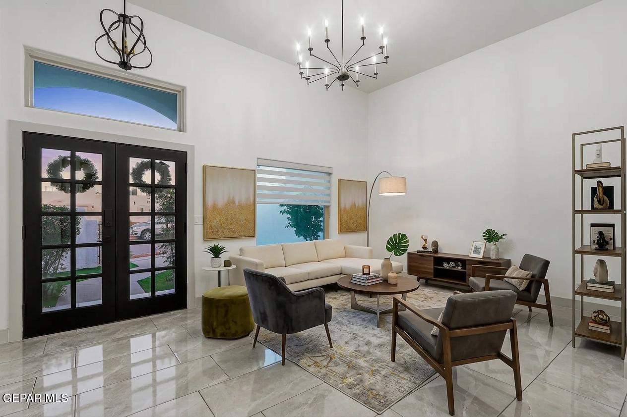 10819 LOMA DE AMOR Lane