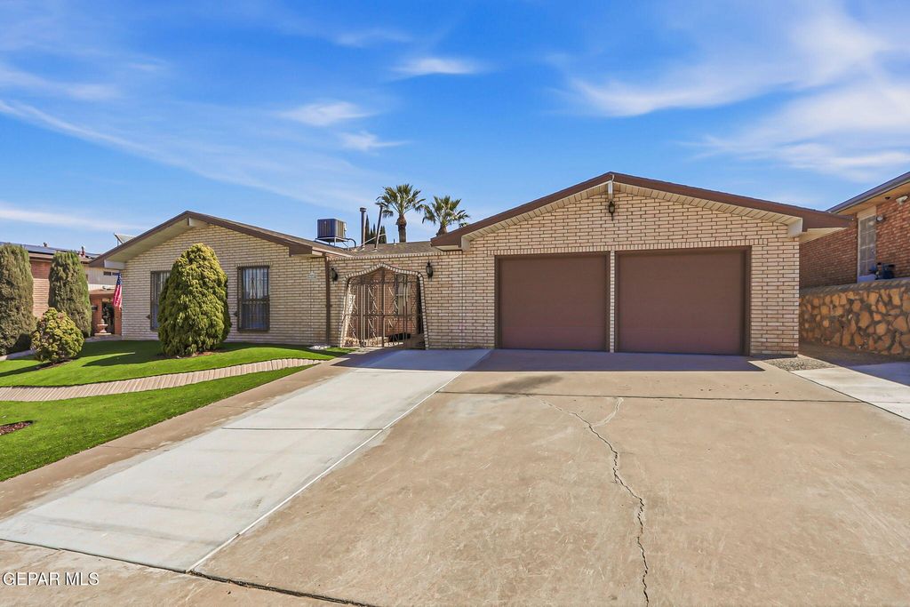 Photo of 1376 ADABEL Drive, El Paso, TX 79936 (MLS # 940683)
