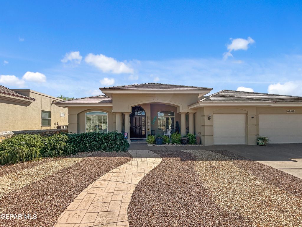 Photo of 6680 CAPITAN Ridge, El Paso, TX 79912 (MLS # 940710)