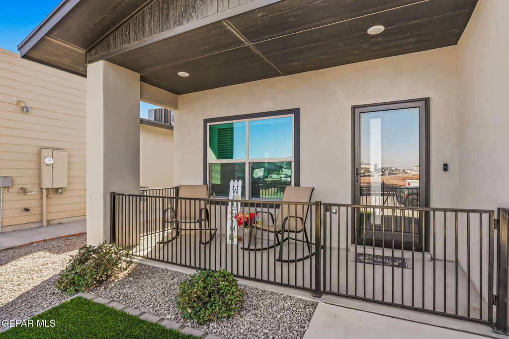 Photo of 7452 Norte Valley Lane, El Paso, TX 79934 (MLS # 943465)