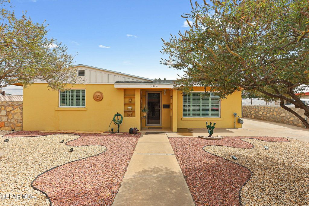 Photo of 304 BEN SWAIN Drive, El Paso, TX 79915 (MLS # 941563)