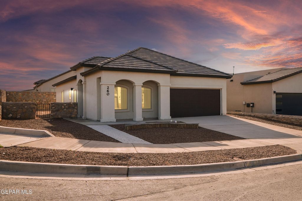 Photo of 260 STAFFS Way, El Paso, TX 79928 (MLS # 940864)