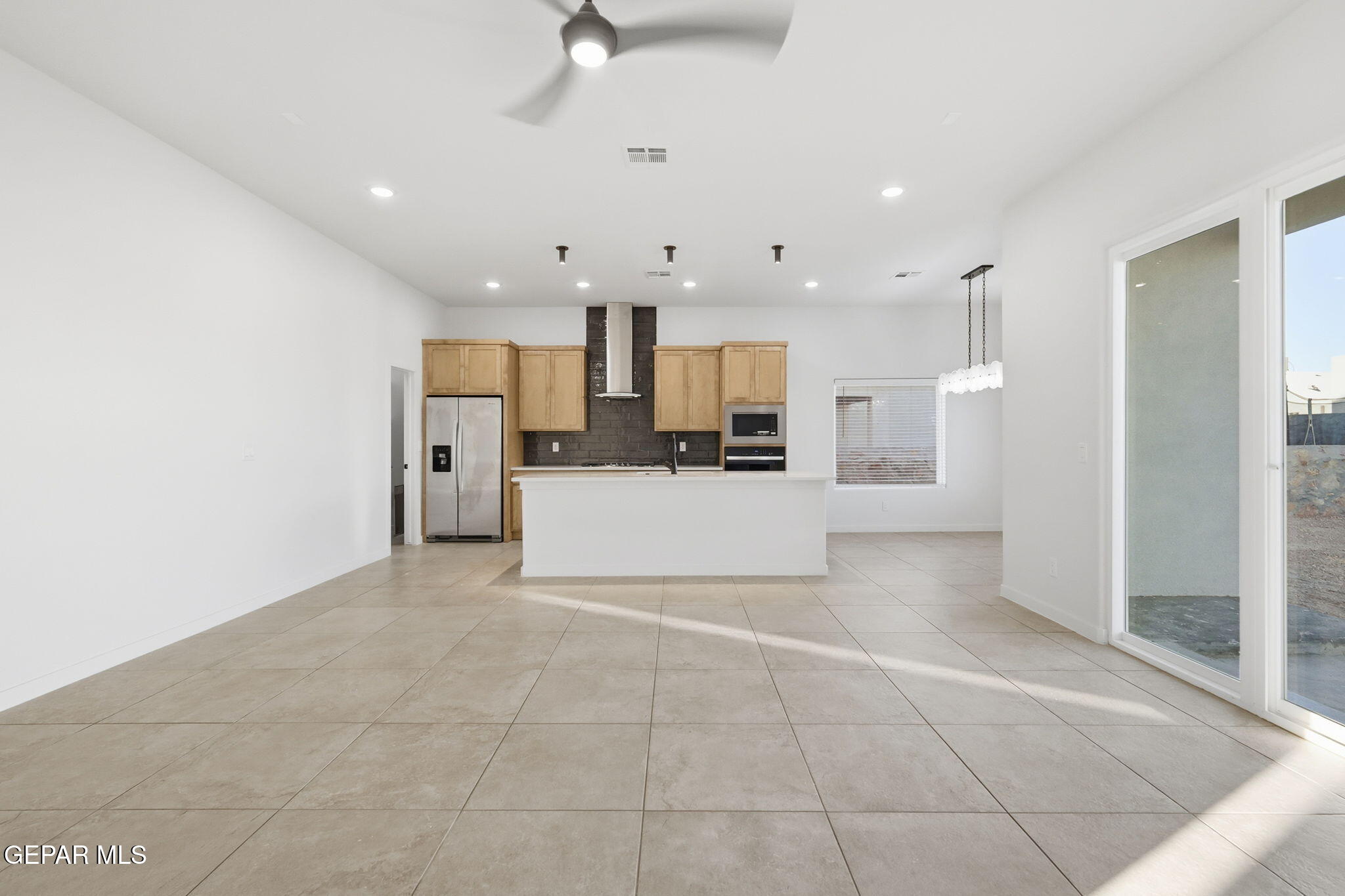 9736 Calle Cancun Street