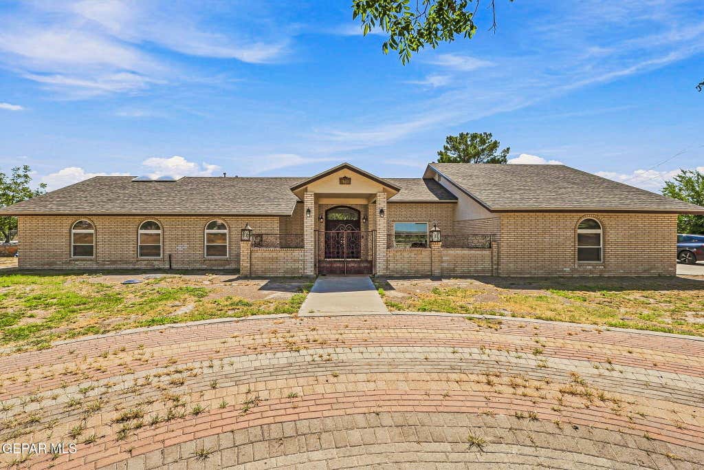 Photo of 6710 Westside Drive, El Paso, TX 79932 (MLS # 949305)