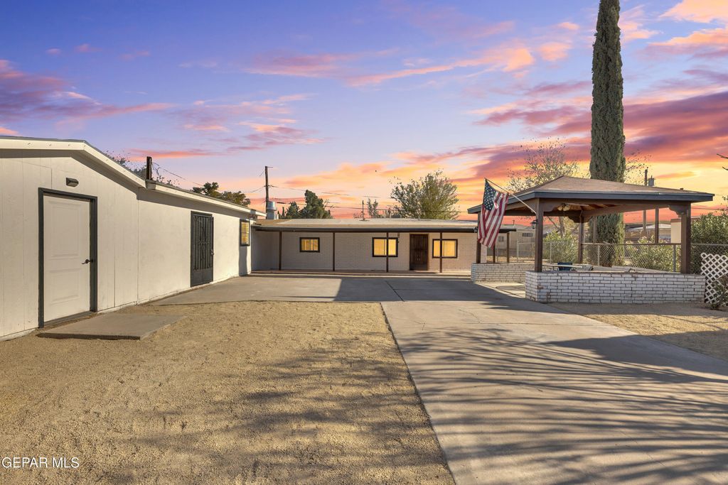 Photo of 11423 Philip Drive, Socorro, TX 79927 (MLS # 935294)