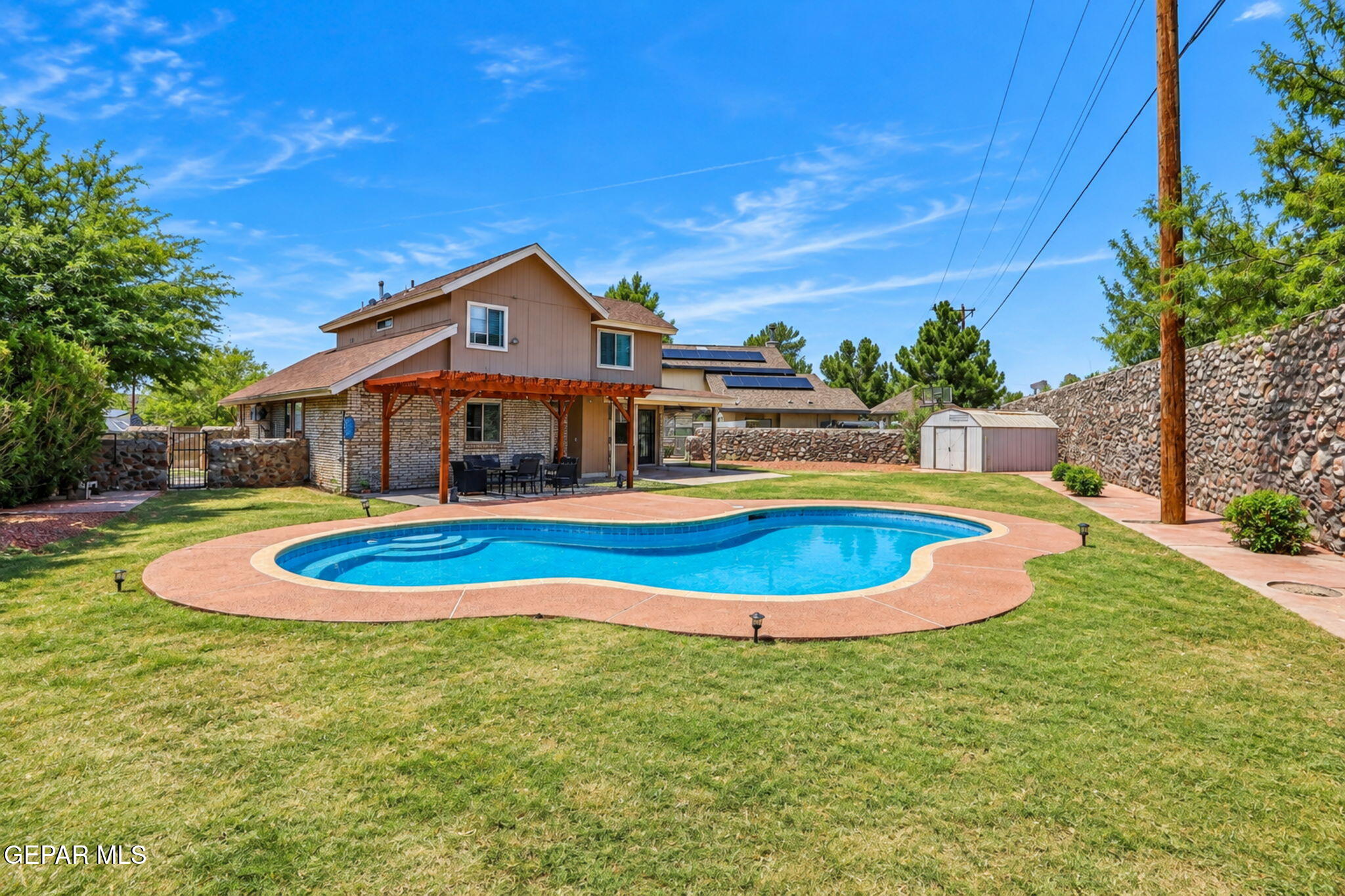 7324 DESIERTO LUNA Street