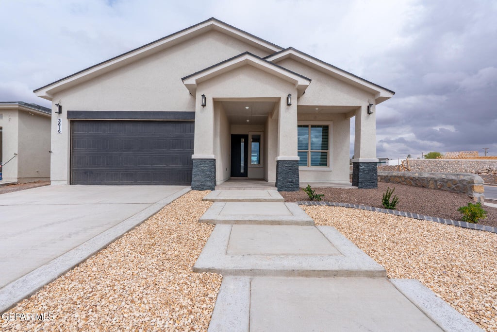 Photo of 548 Paseo De La Reina Street, El Paso, TX 79928 (MLS # 950653)