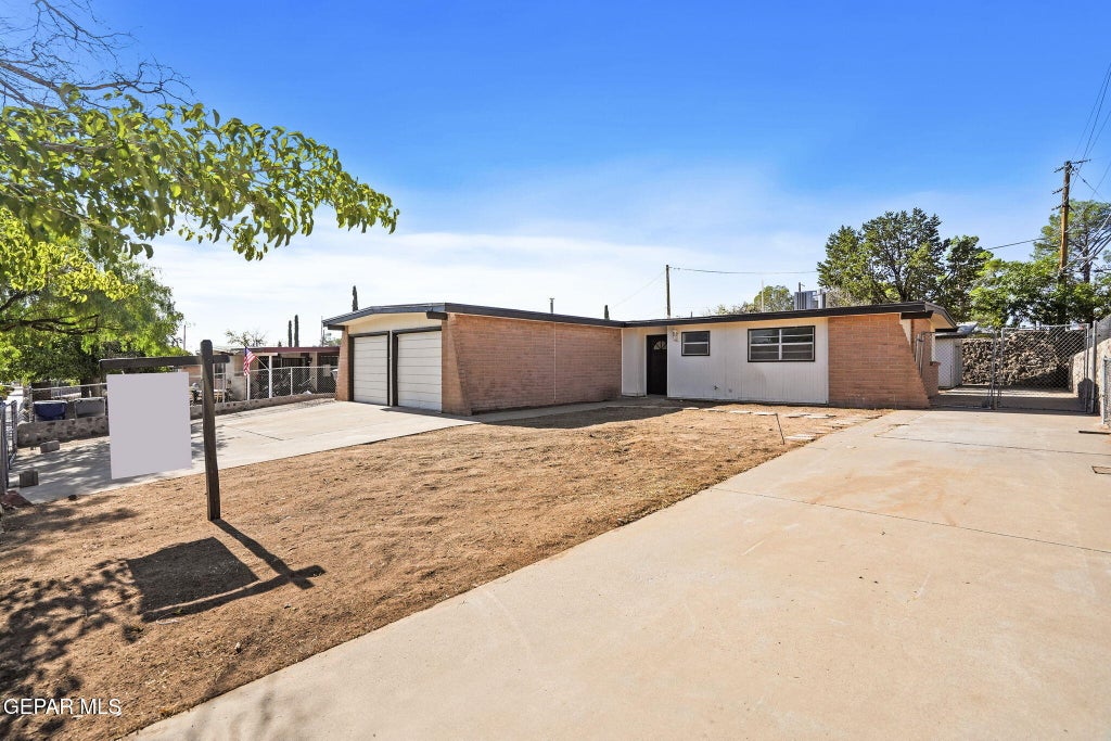Photo of 4820 BLOSSOM Avenue, El Paso, TX 79924 (MLS # 948672)
