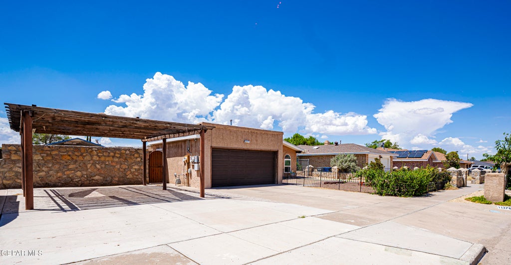 Photo of 11276 QUINTANA Drive, El Paso, TX 79936 (MLS # 949957)