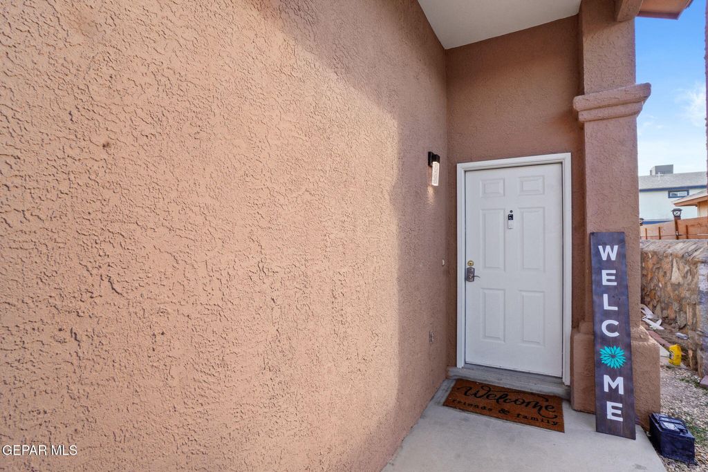 Photo of 12264 TIERRA CANADA Drive, El Paso, TX 79938 (MLS # 938222)