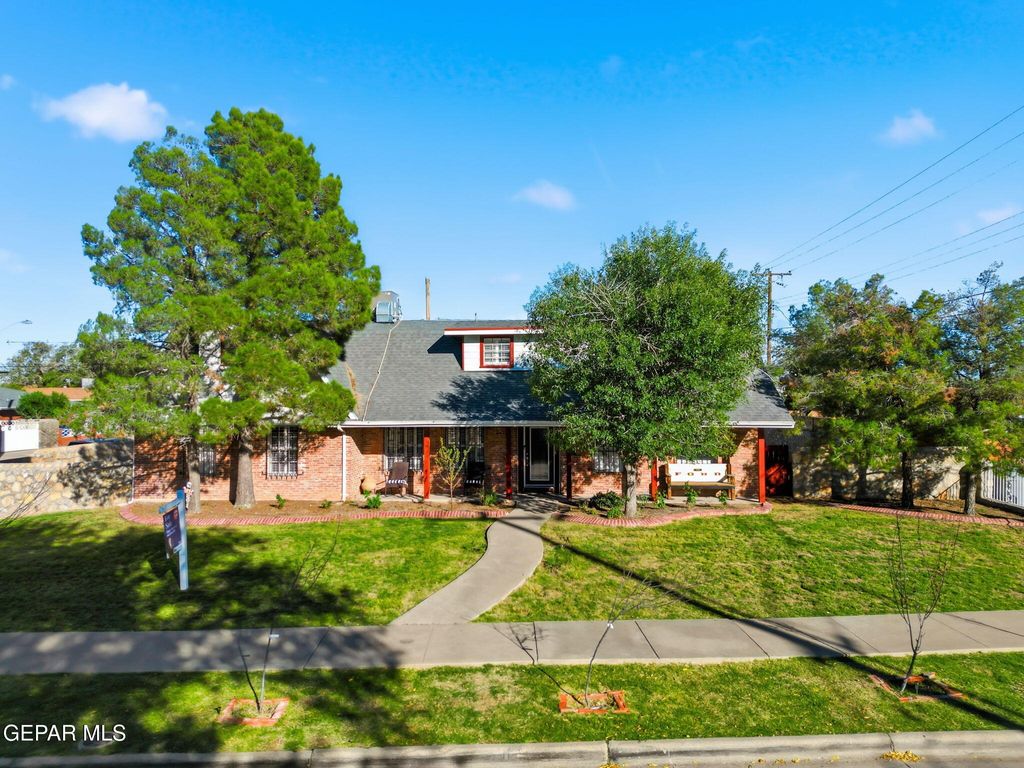 Photo of 9941 DEBBIE Drive, El Paso, TX 79925 (MLS # 943428)