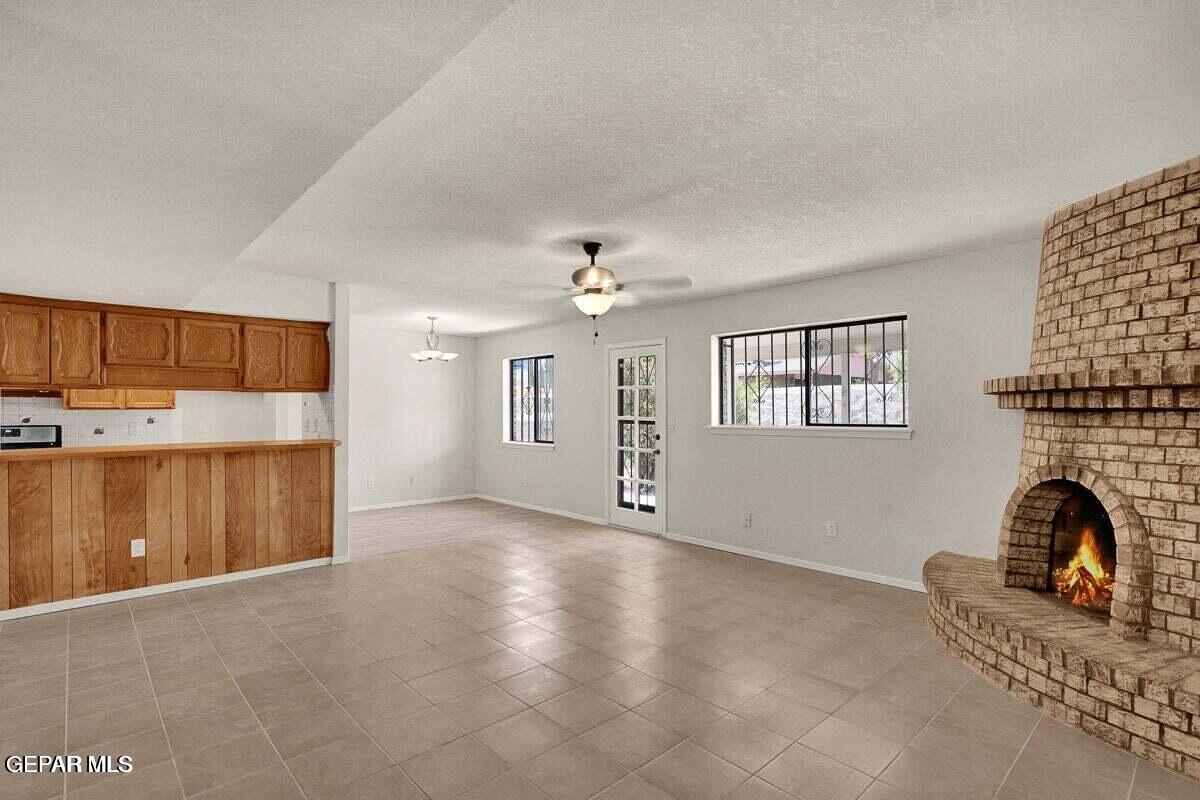4637 BELINDA ANN Lane