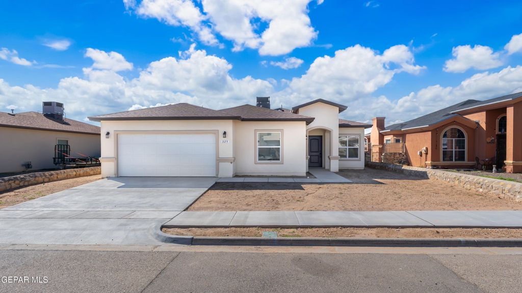 Photo of 325 Sand Gate Drive, Horizon City, TX 79928 (MLS # 932113)