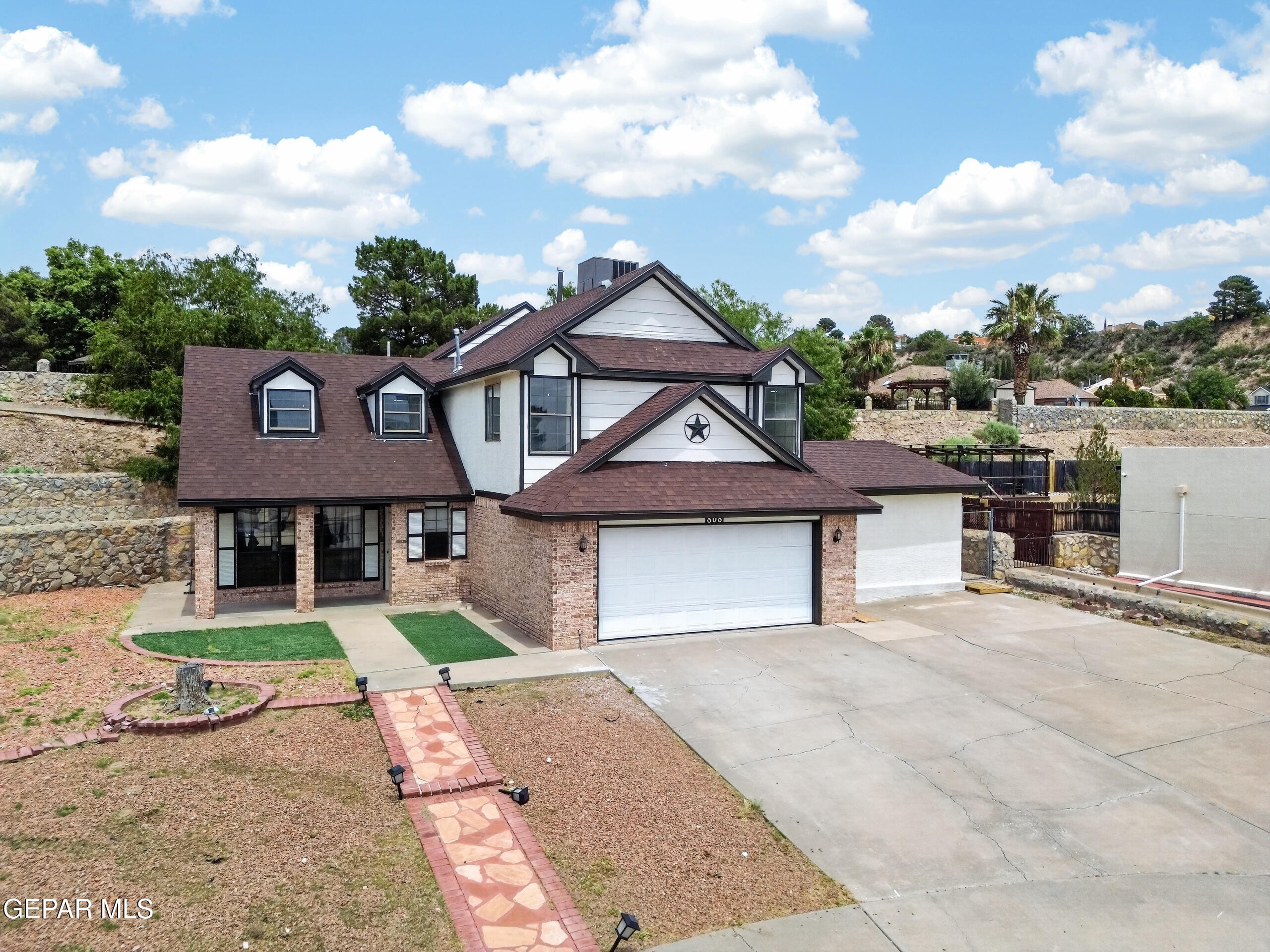 Photo 1 of 43 — 808 ROTTERDAM Way, El Paso, TX 79912
