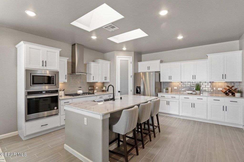 Photo of 729 Paseo Clasico Street, Horizon City, TX 79928 (MLS # 934479)