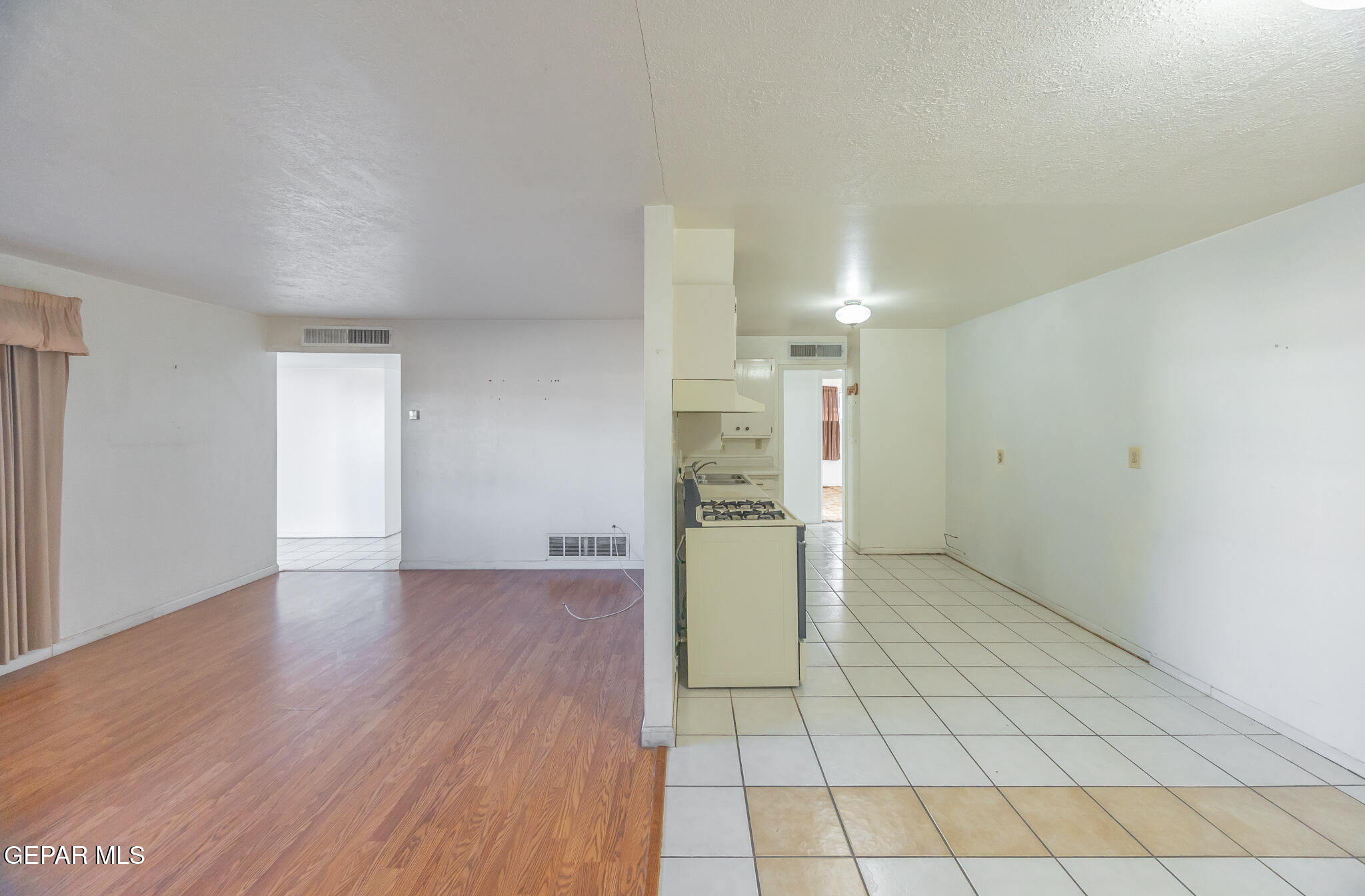 3405 Greenock Street