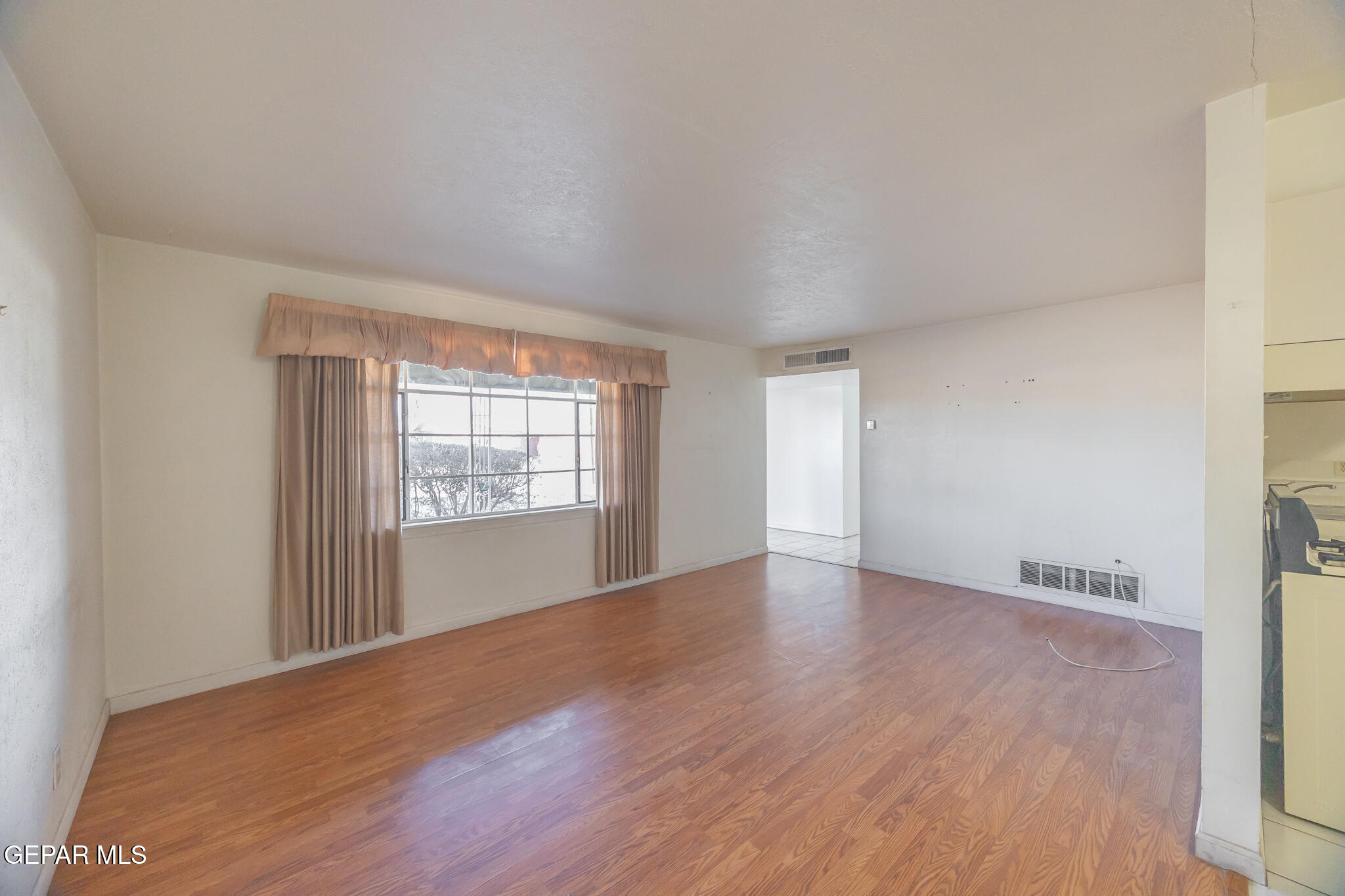 3405 Greenock Street