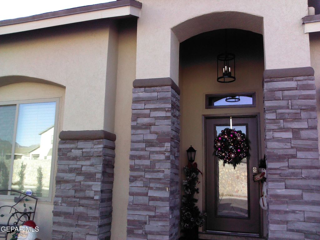 Photo of 304 LA PUESTA Drive, El Paso, TX 79932 (MLS # 934686)