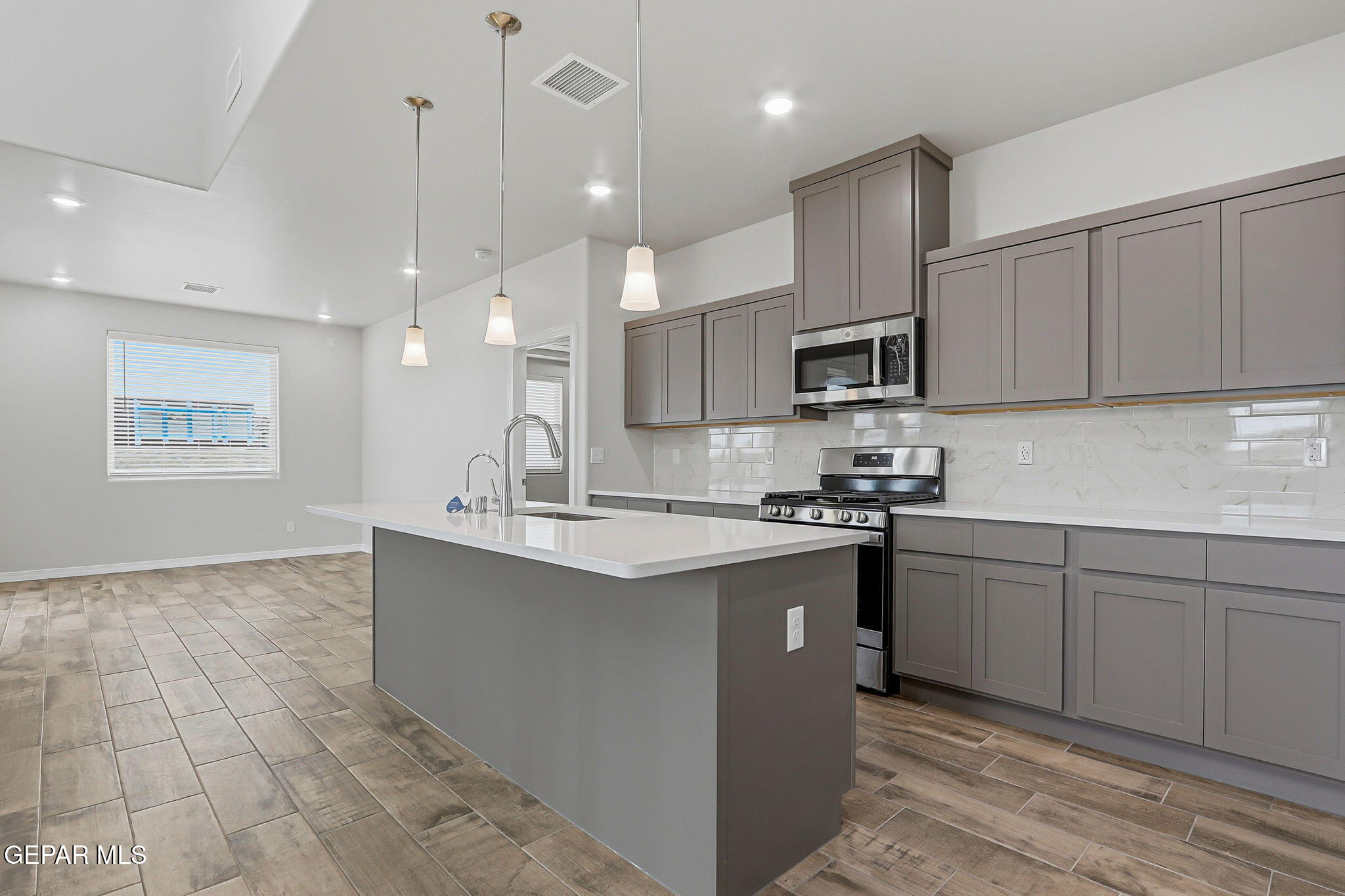 11873 Finesse Place