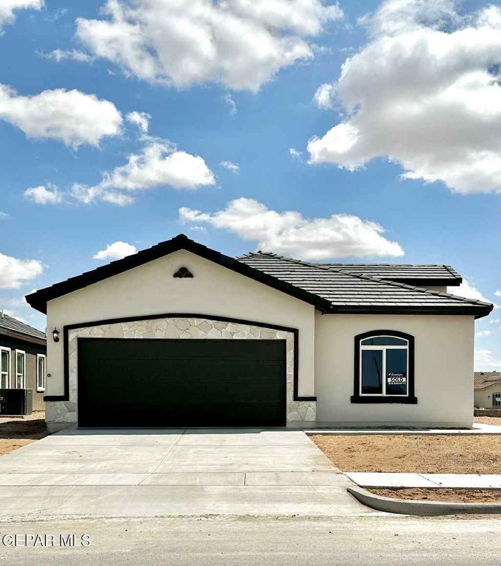 Photo of 13933 Thunder Sky Avenue, El Paso, TX 79928 (MLS # 940470)