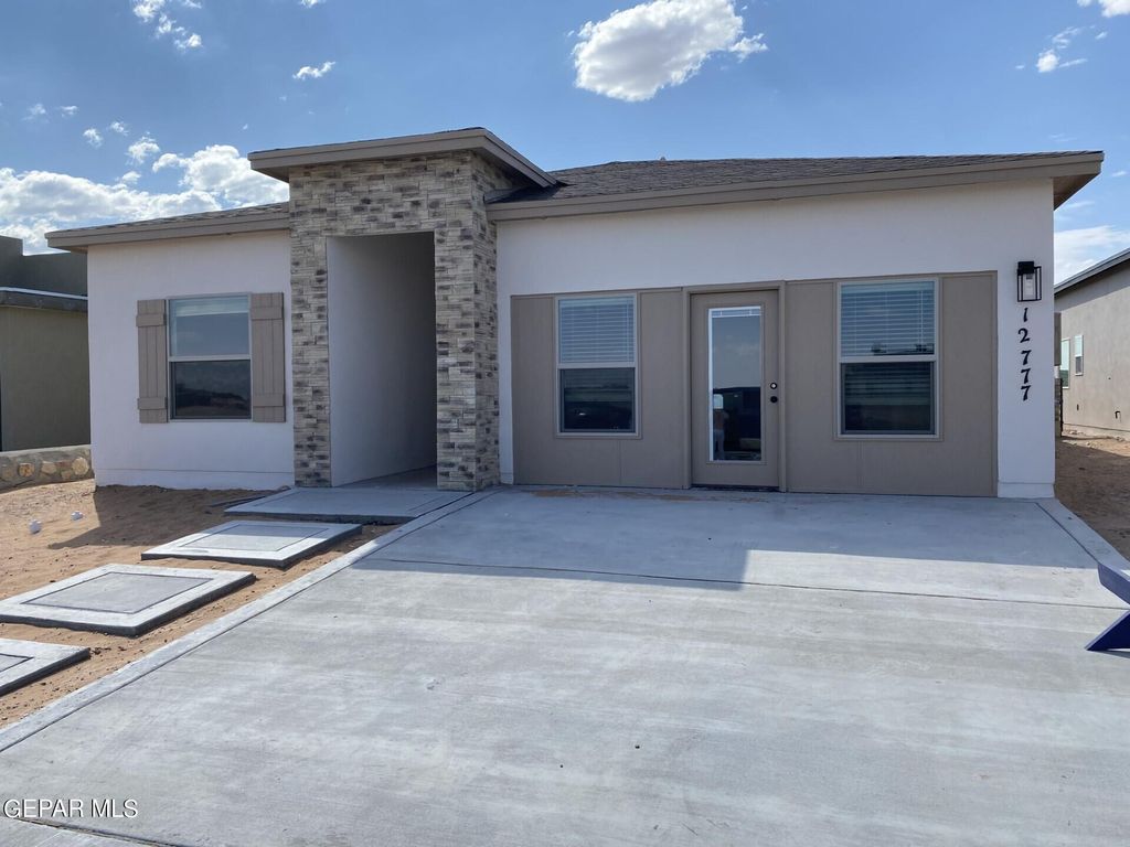 Photo of 12777 Viendo Norte Drive, El Paso, TX 79934 (MLS # 941546)