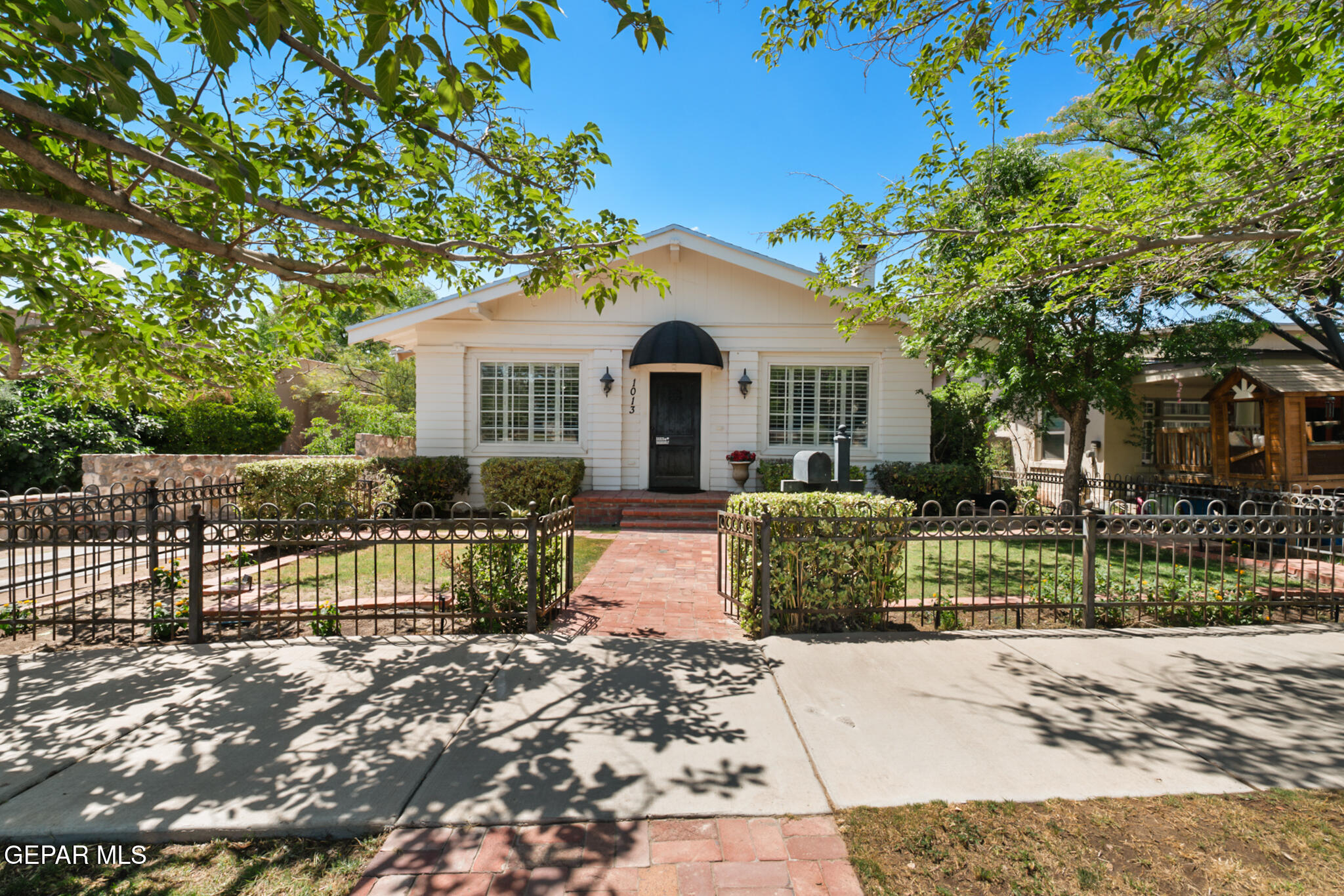 1013 PARK Road