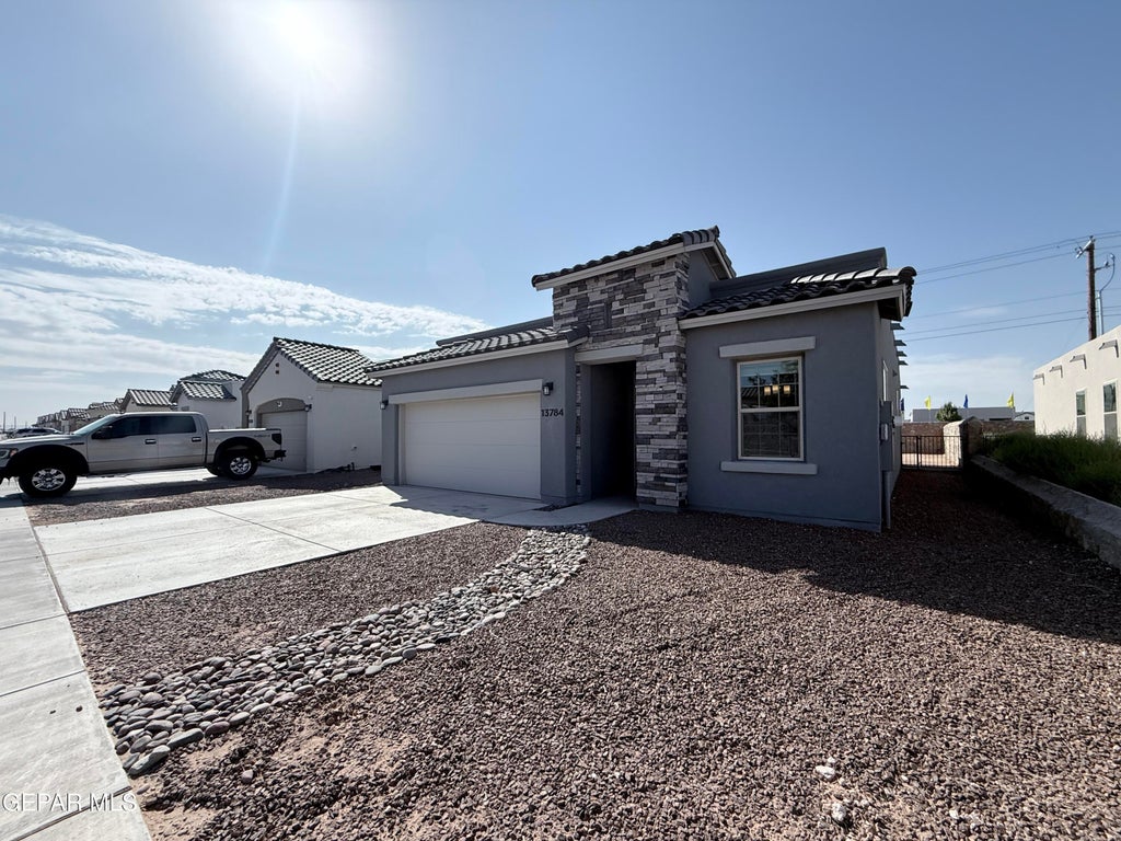 Photo of 13784 Loreina Luz Avenue, Horizon City, TX 79928 (MLS # 950448)