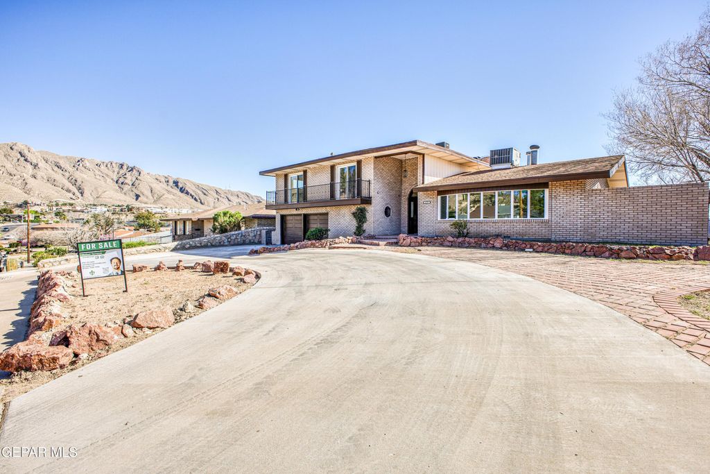 Photo of 6253 WESTWIND Drive, El Paso, TX 79912 (MLS # 939255)