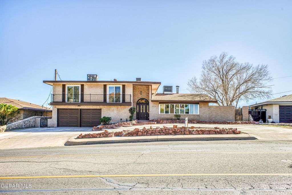 Photo of 6253 WESTWIND Drive, El Paso, TX 79912 (MLS # 939255)