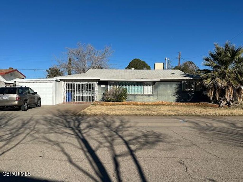 Photo of 1504 FAIRFIELD Drive, El Paso, TX 79925 (MLS # 938657)