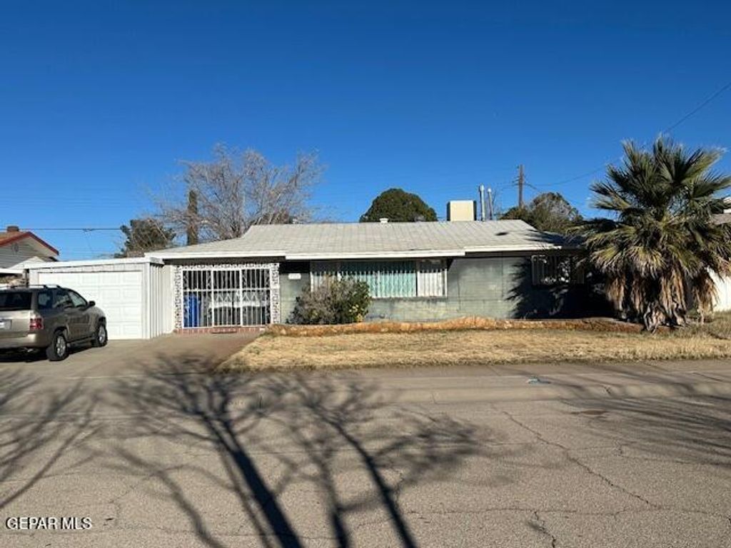 Photo of 1504 FAIRFIELD Drive, El Paso, TX 79925 (MLS # 938657)