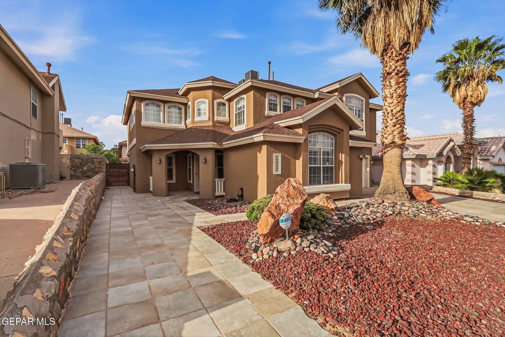 Photo of 12605 SUN COVE Avenue, El Paso, TX 79938 (MLS # 941952)