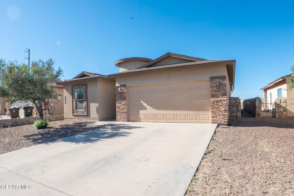 Photo of 5874 MEGAN Street, Santa Teresa, NM 88008 (MLS # 942416)