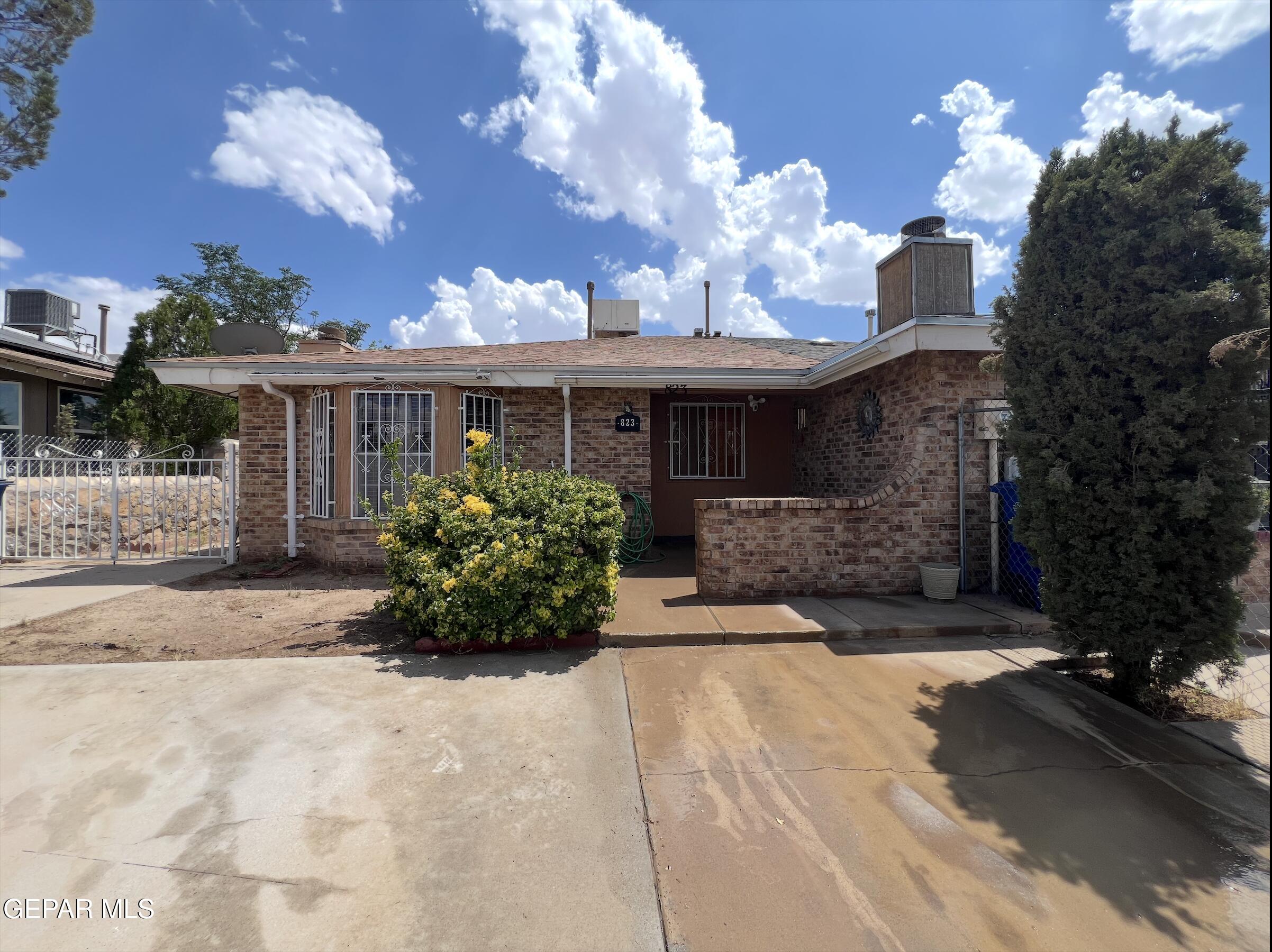 Photo 1 of 25 — 823 BARANDAL Drive, El Paso, TX 79907