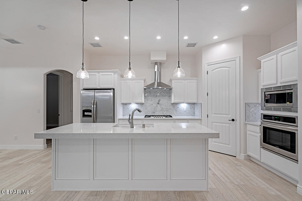 7273 Cimarron Gap Drive