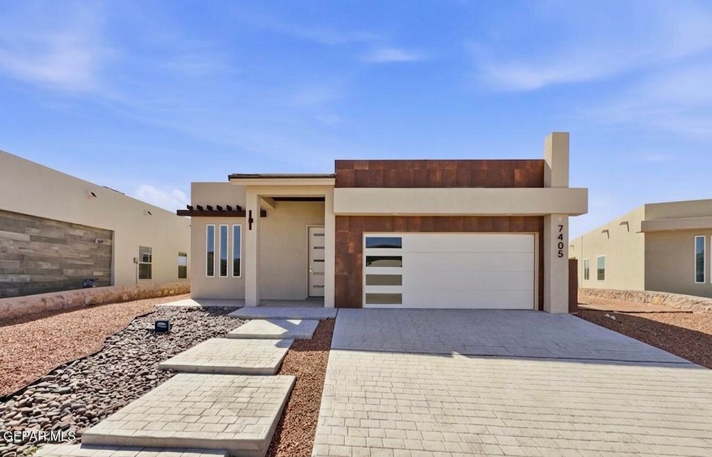 Photo of 7405 NORTE MESA Lane, El Paso, TX 79934 (MLS # 941243)