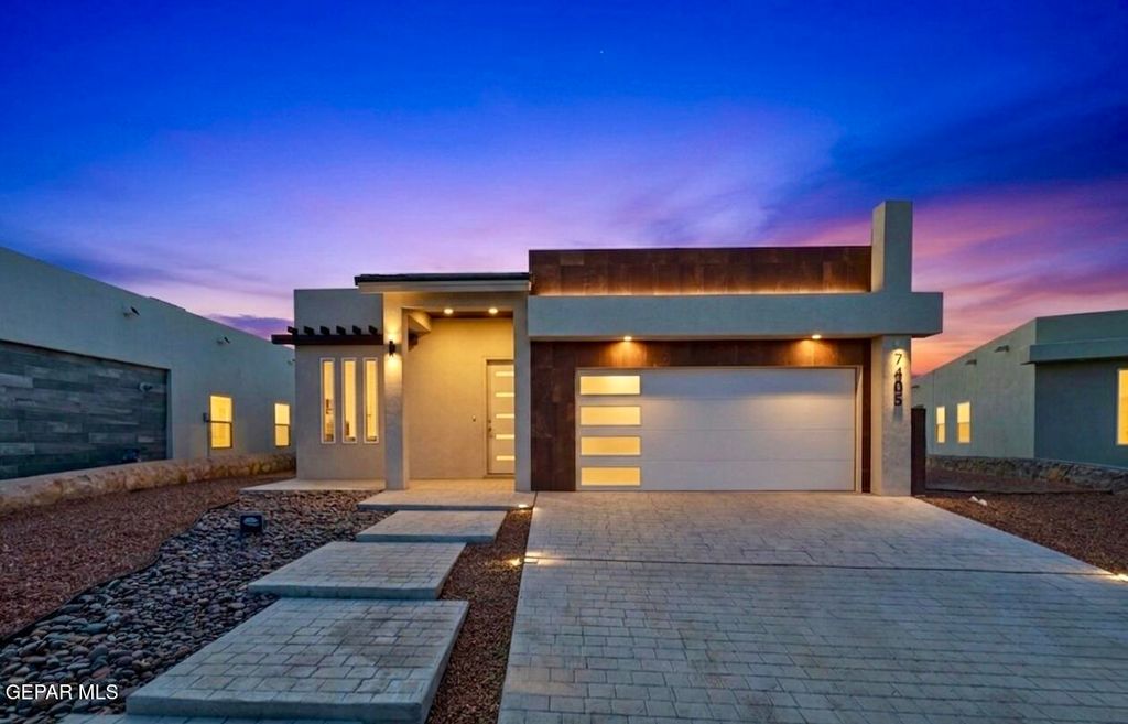 Photo of 7405 NORTE MESA Lane, El Paso, TX 79934 (MLS # 941243)