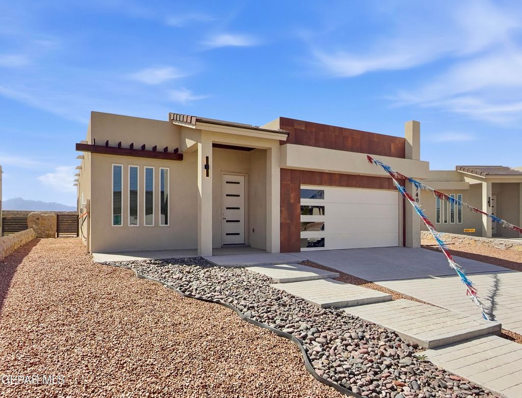 Photo of 7405 NORTE MESA Lane, El Paso, TX 79934 (MLS # 941243)