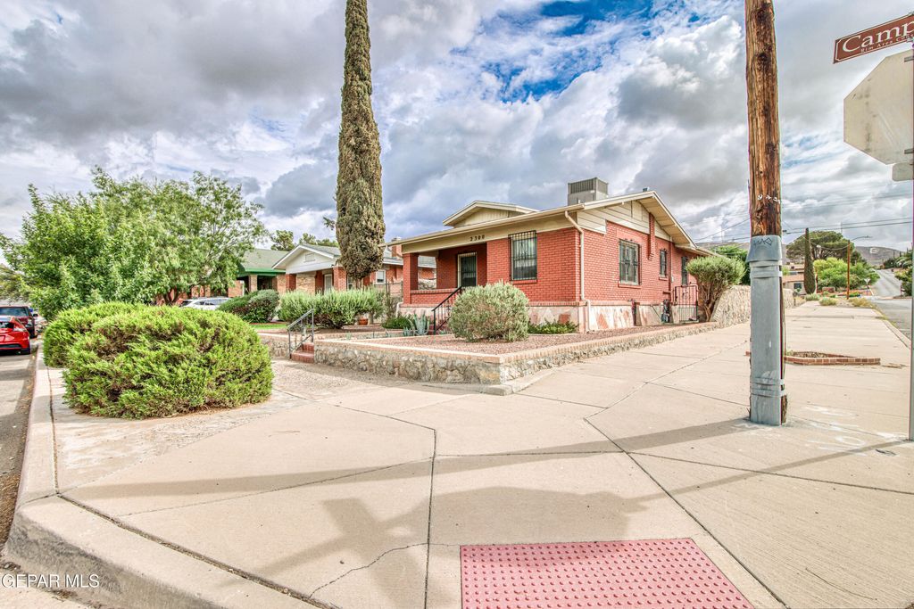 Photo of 2300 N CAMPBELL Street, El Paso, TX 79902 (MLS # 932428)