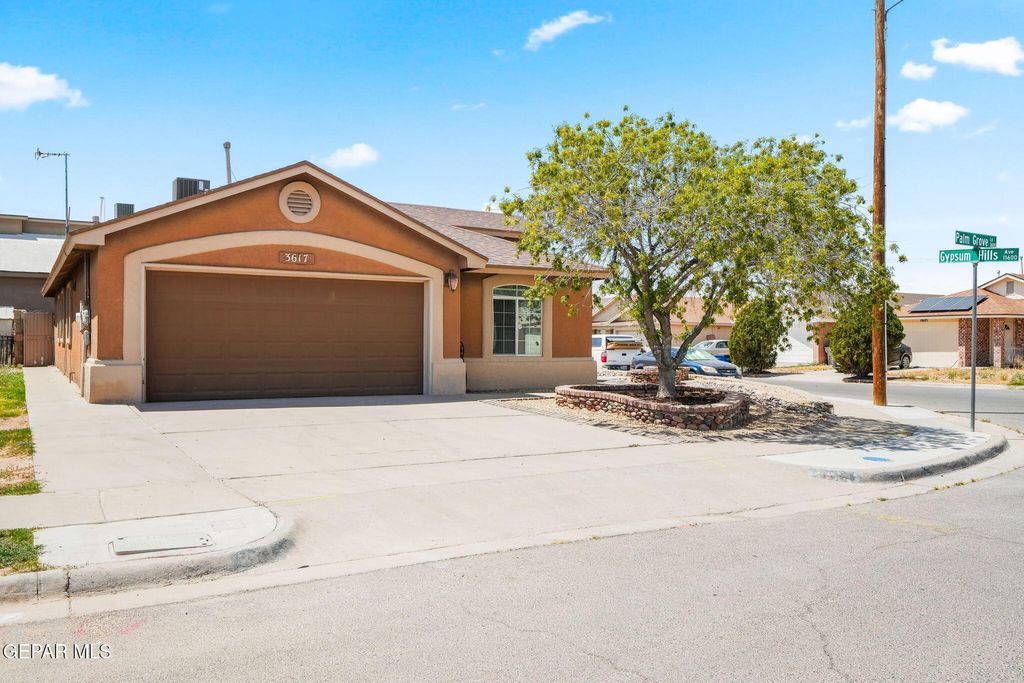 Photo of 3617 PALM GROVE Lane, El Paso, TX 79936 (MLS # 942649)